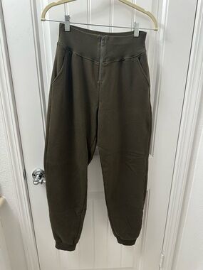 ALO Yoga Front Zipper Olive Green Joggers